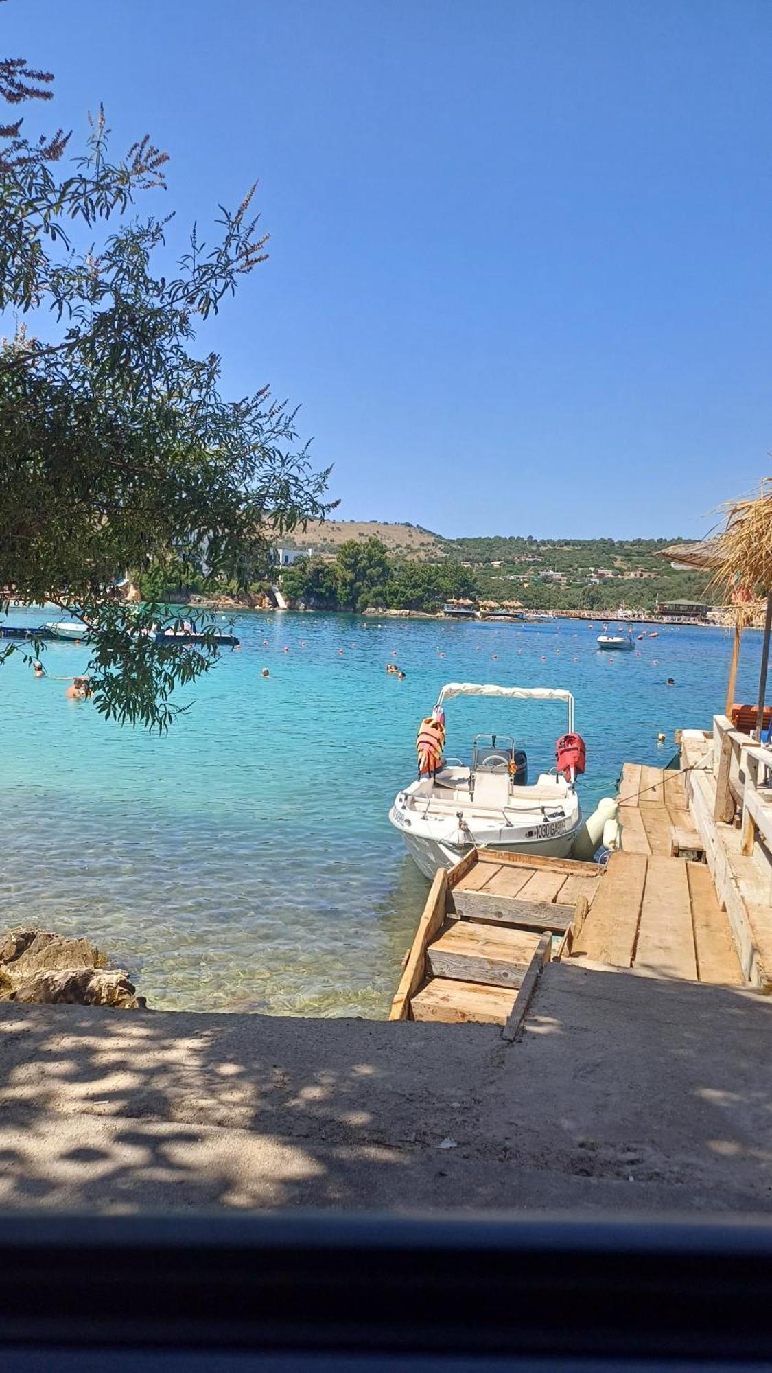 Villa 3 Ishujt Ksamil Exteriör bild