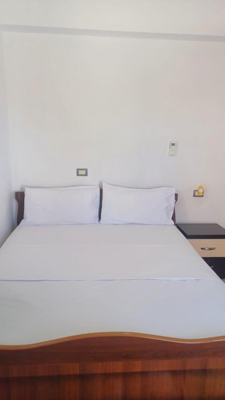 Villa 3 Ishujt Ksamil Exteriör bild